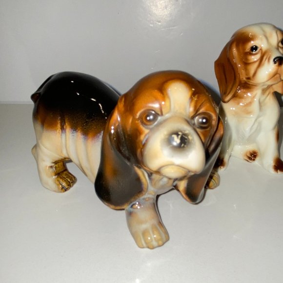 Trio of Vintage Basset Hound Dogs Ceramic Figurines - Picture 3 of 9